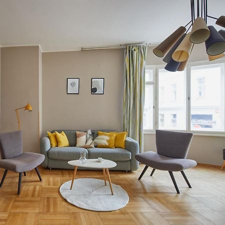 Prague Days - Modern Apt W Retro Elements - New Town Экстерьер фото